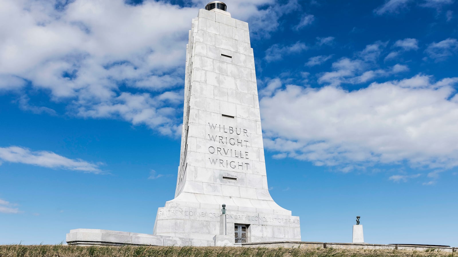 The North Carolina monument commemorating the Wright Brother historic first flight.