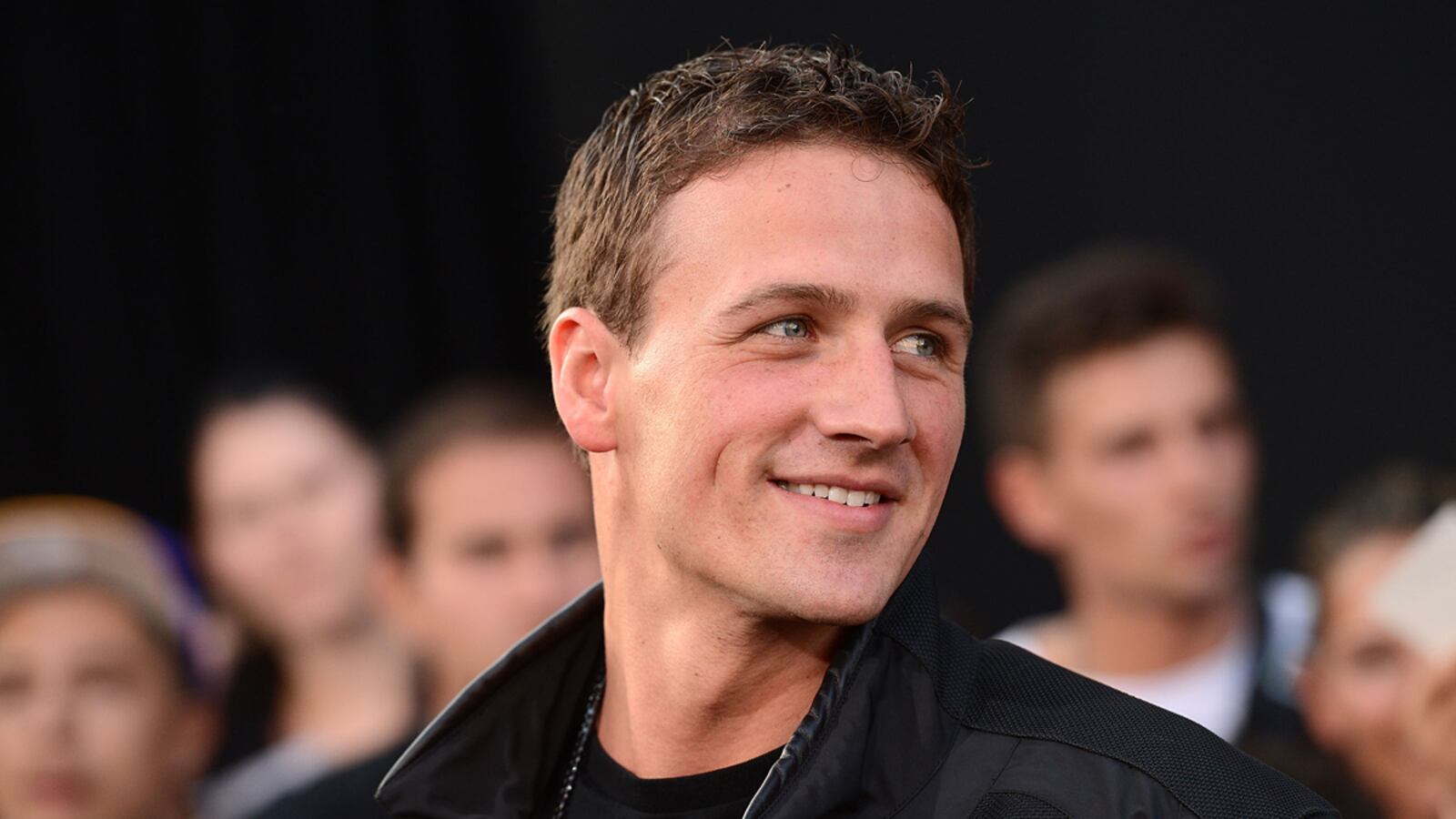 cheats/2016/08/18/u-s-swimmers-fabricated-robbery-story/ryan-lochte-red-carpet-olympics-cheat_adrwsd