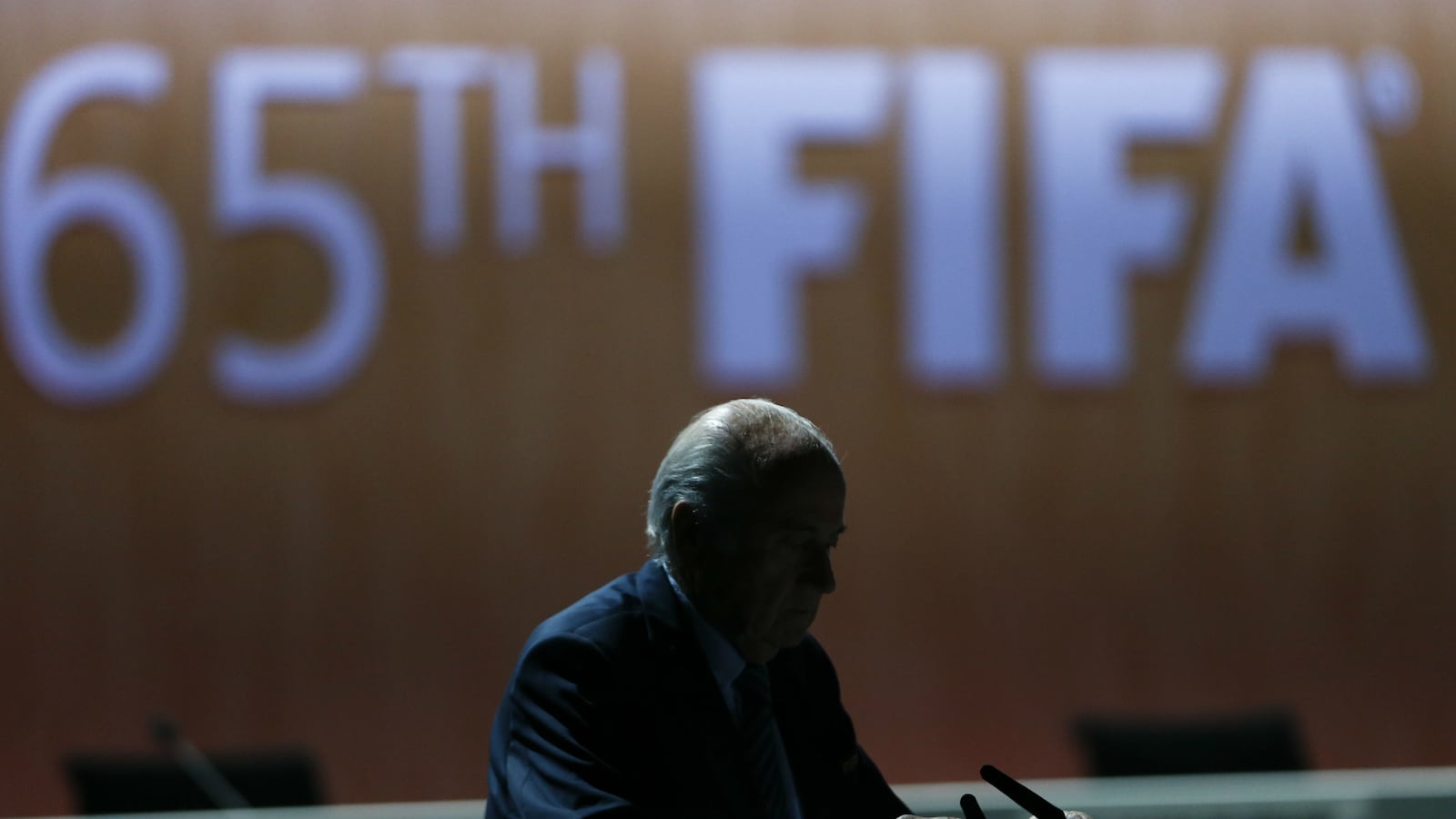 cheats/2015/06/02/fifa-announcement/150602-fifa-quit-cheat_vu8jsu