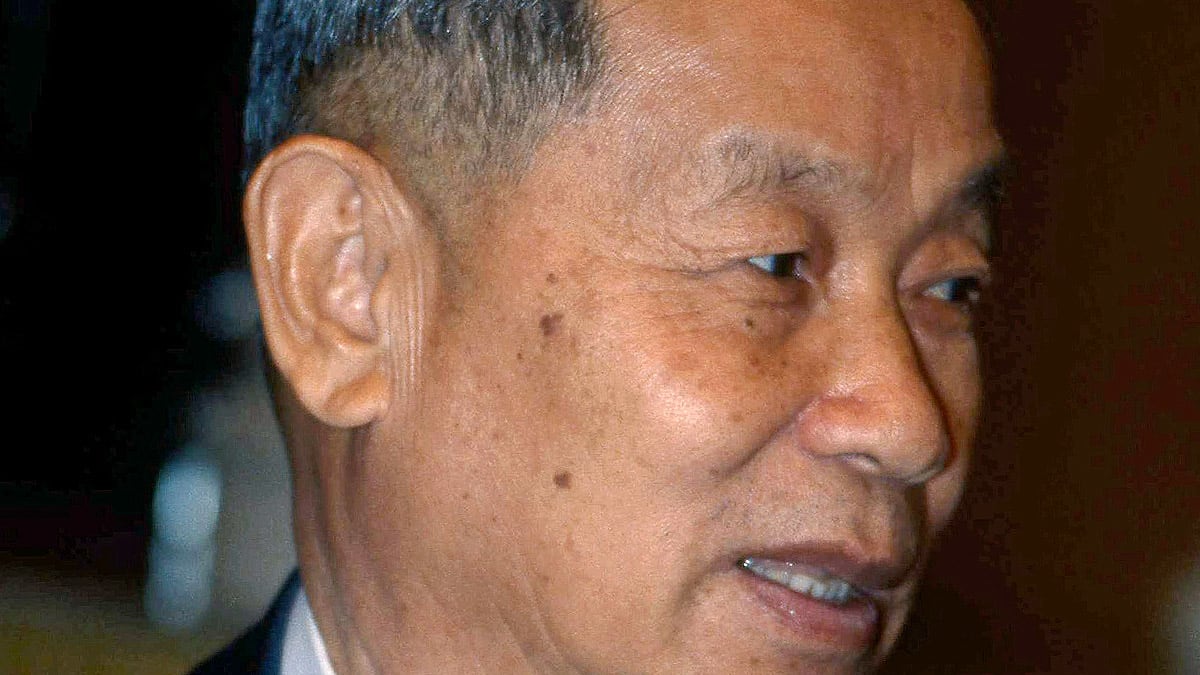 cheats/2012/03/17/red-bull-creator-dies/red-bull-obit-cheat_ue1a4r