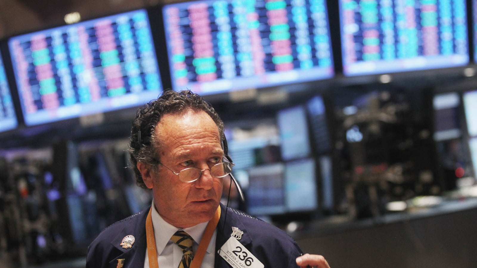 articles/2011/10/17/markets-mood-swings-show-volatility-don-t-signal-financial-armageddon/markets-karabell_uvt87n