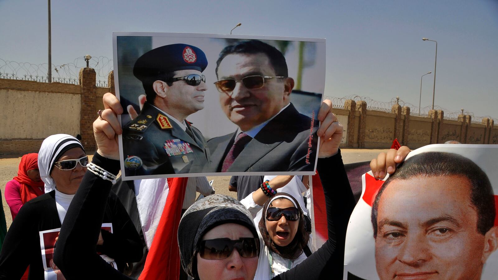 articles/2013/08/29/how-the-power-of-protest-died-in-egypt/OZ_Egypt_proMubarak_i5njlu