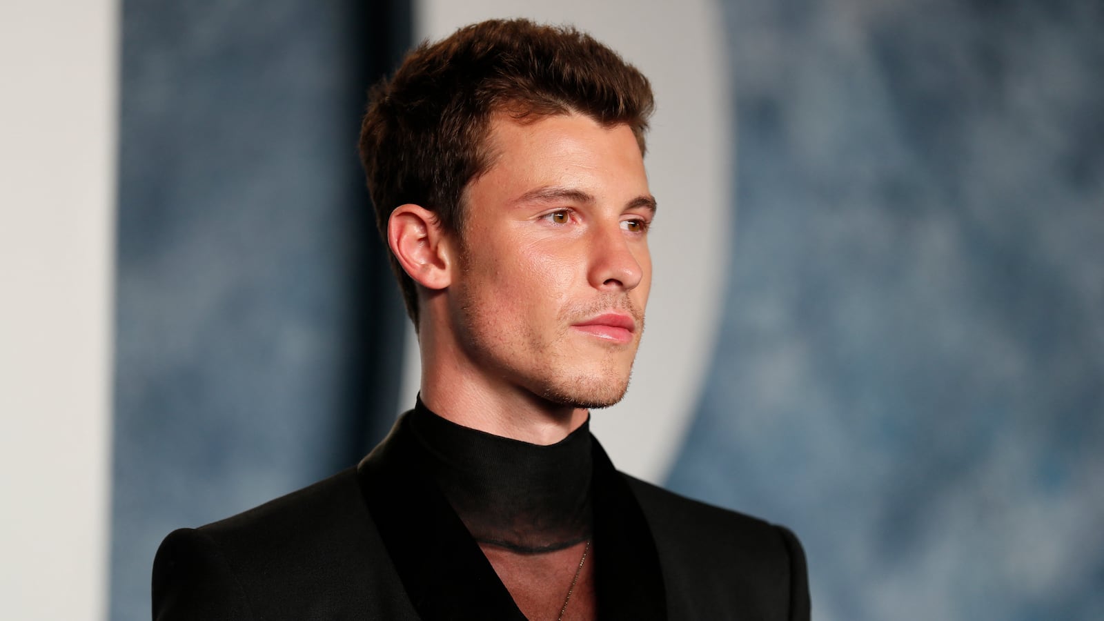 Shawn Mendes arrives at the Vanity Fair Oscar party after the 95th Academy Awards, known as the Oscars, in Beverly Hills, California, March 12, 2023.