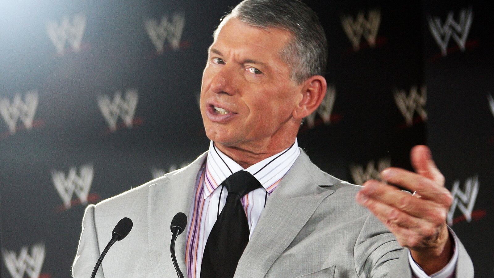 180126-Feuerherd-Vince-McMahon-tease_jrrl2k