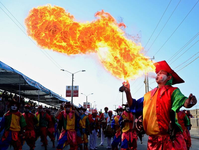 galleries/2014/03/04/let-the-good-times-roll-2014-carnival-celebrations-around-the-world-photos/gal-carnival-2014-14_as2ko5