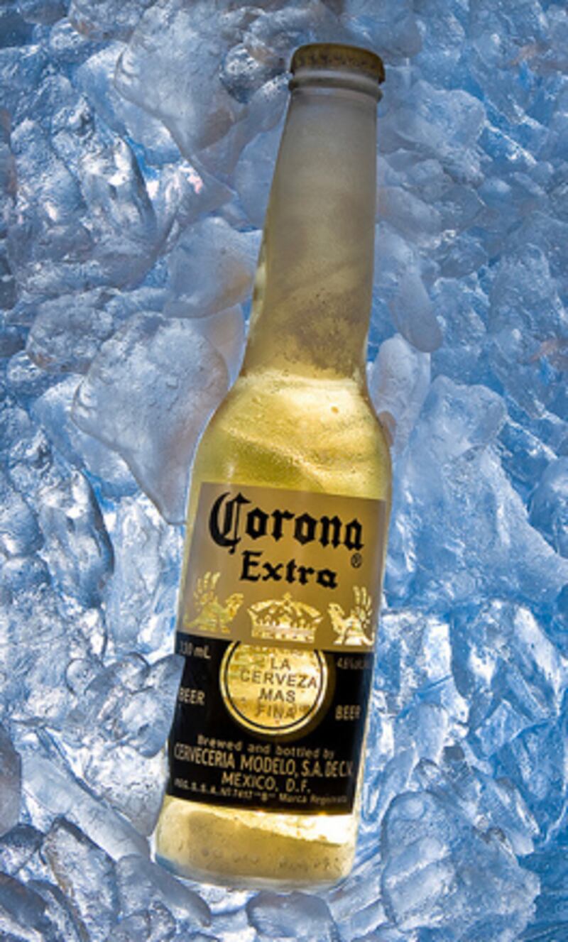 galleries/2010/10/12/the-50-most-fattening-beers/beer---corona-extra_u4m7sq