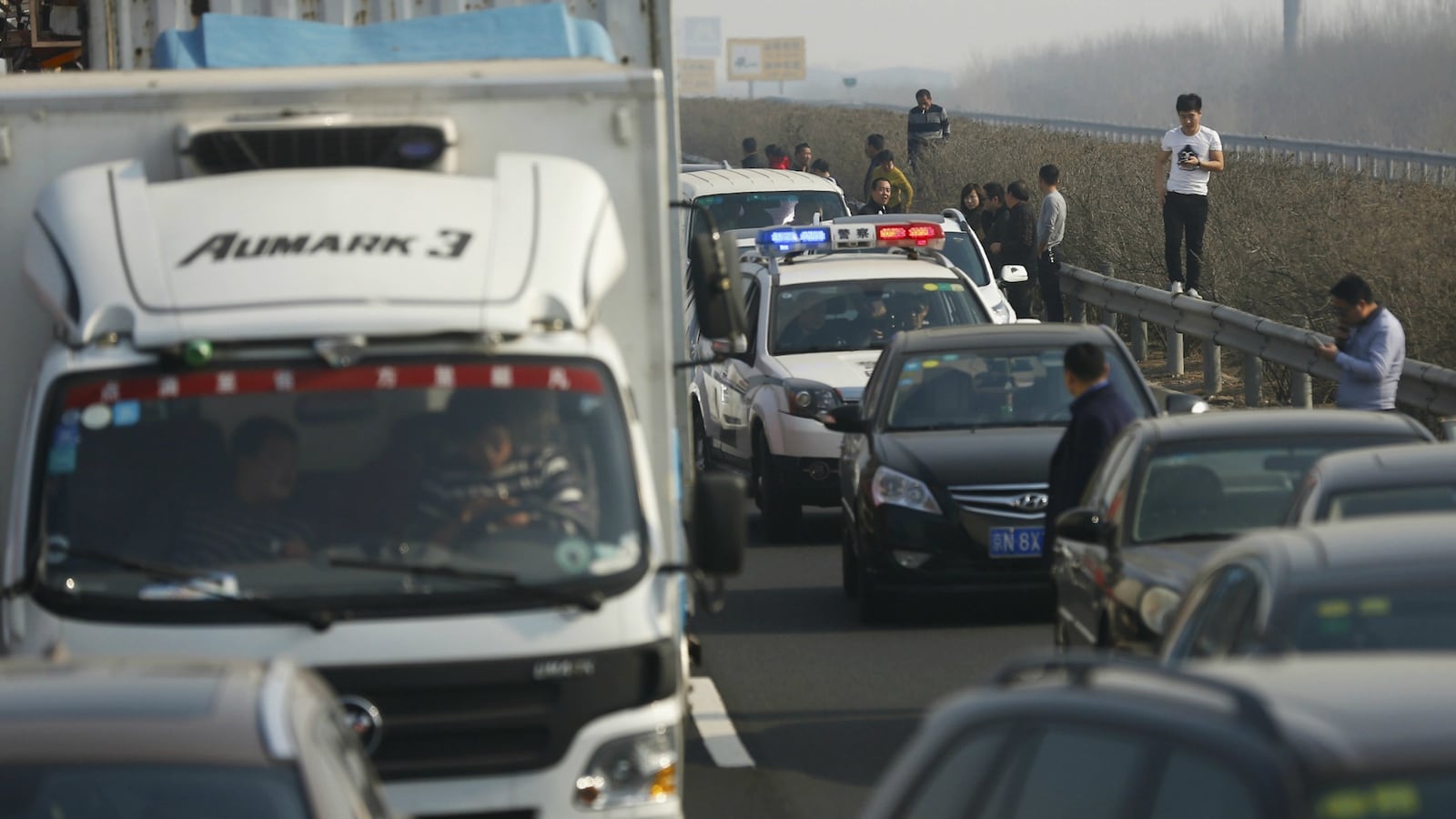 cheats/2016/07/02/26-dead-as-bus-falls-off-highway-in-china/160702-china-bus-accident-cheat_iomupm