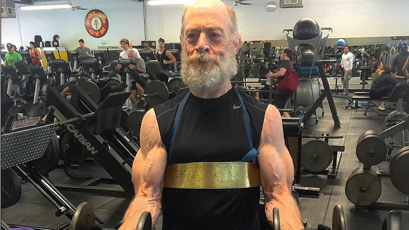 articles/2016/06/09/how-j-k-simmons-got-jacked-by-zac-efron-s-abs-trainer/160608-stern-simmons-trainer-tease_lxkyxw