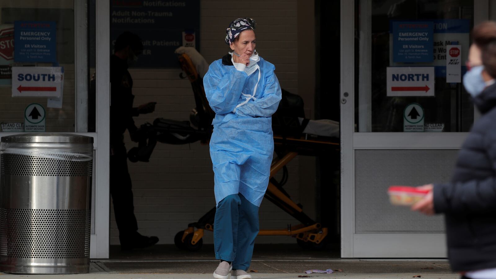 2020-12-04T205929Z_2096062470_RC2KGK9IIT54_RTRMADP_3_HEALTH-CORONAVIRUS-USA_ezswu1