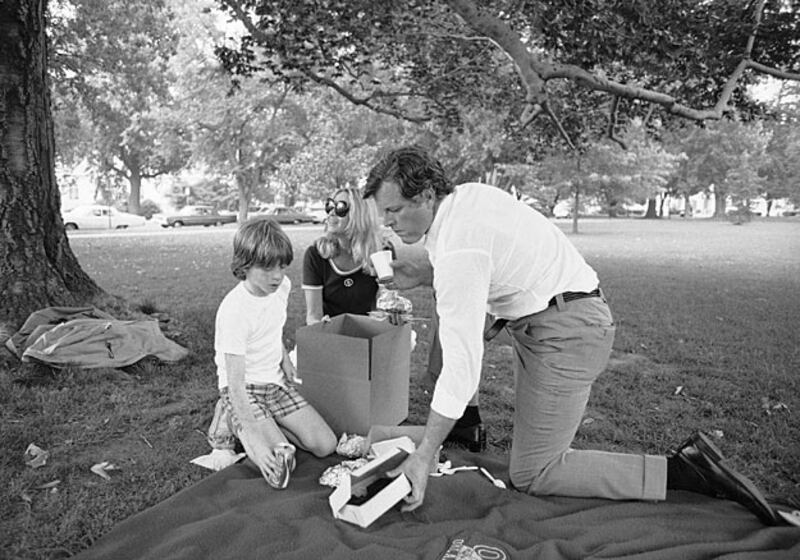 galleries/2009/07/30/intimate-photos-of-the-kennedy-family/kennedy-fam-5_nmeliw