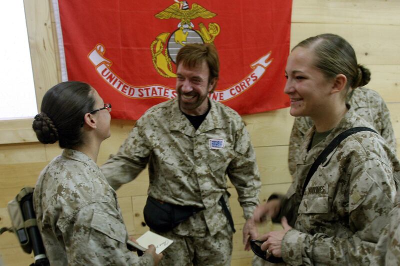 galleries/2012/05/28/elvis-presley-clint-eastwood-more-stars-who-served-in-the-military-photos/chuck-norris-stars-who-served-military_b4ezat