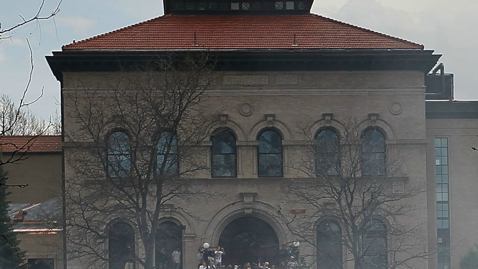 cheats/2012/08/17/cu-segregates-students-with-gun-permits/university-colorado-gun-control-cheat_behjyc