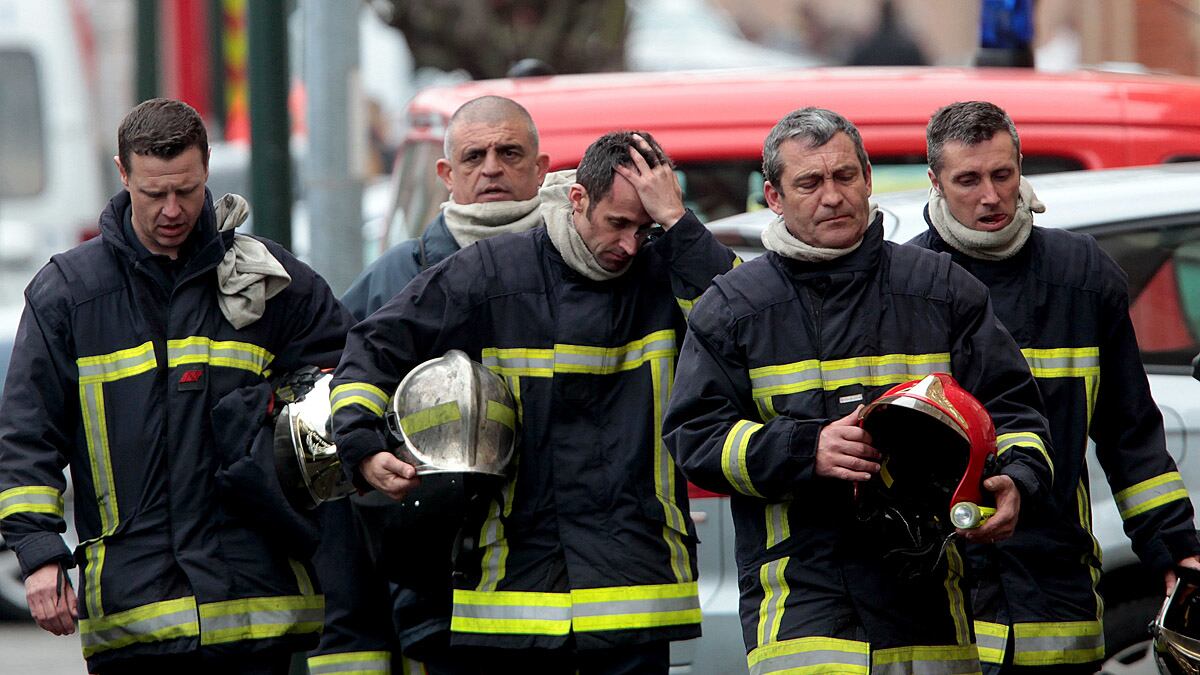 articles/2012/03/22/mohamed-merah-and-the-war-on-terror-s-new-front/dickey-france-standoff-ends_ma1vqc