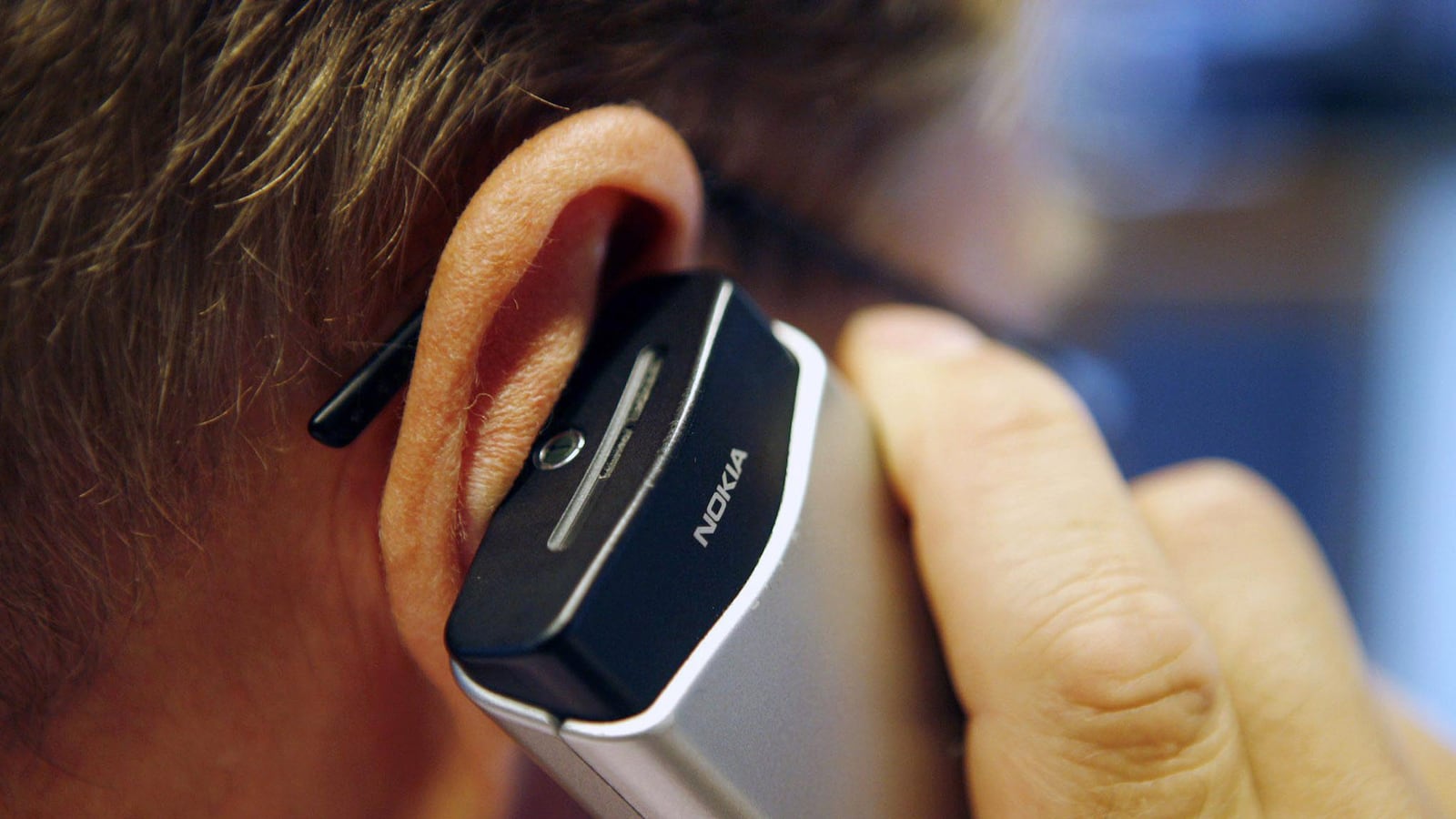 cheats/2017/04/21/italy-court-cell-phone-use-caused-tumor/170421-italy-mobile-phone-brain-cancer_kymvf3