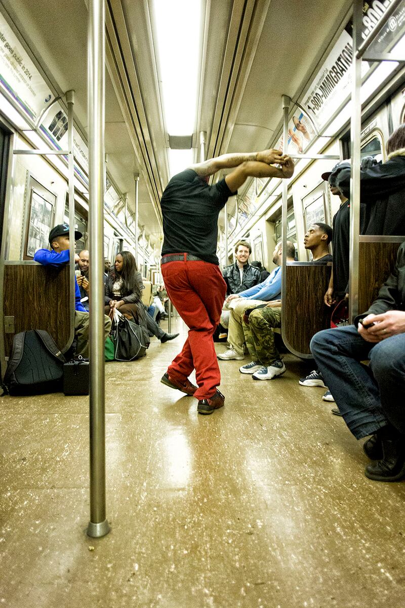 galleries/2015/01/18/showtime-behind-the-scenes-with-a-new-york-city-dance-crew-photos/150116-showtime-17-10_ancl5e