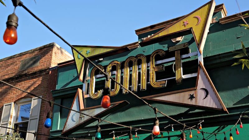 cheats/2016/12/13/pizzagate-gunman-recruited-2-others/161207-welch-pizza-cheat_wrjvhf