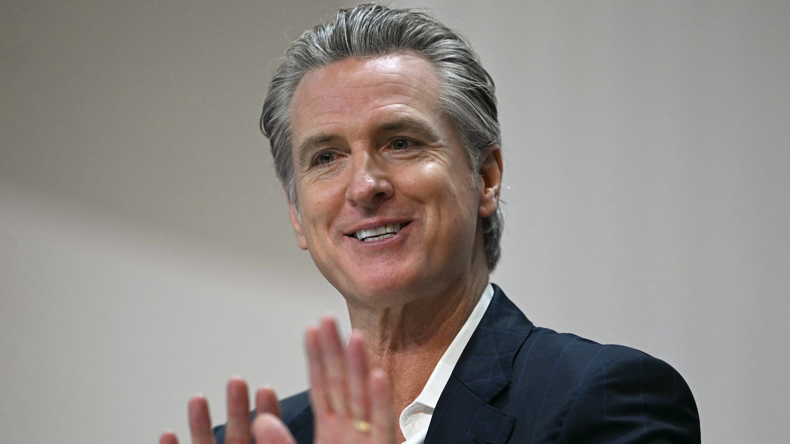 A federal judge ordered the return of control of the California National Guard to Governor Gavin Newsom and blocked the deployment of troops to Los Angeles.