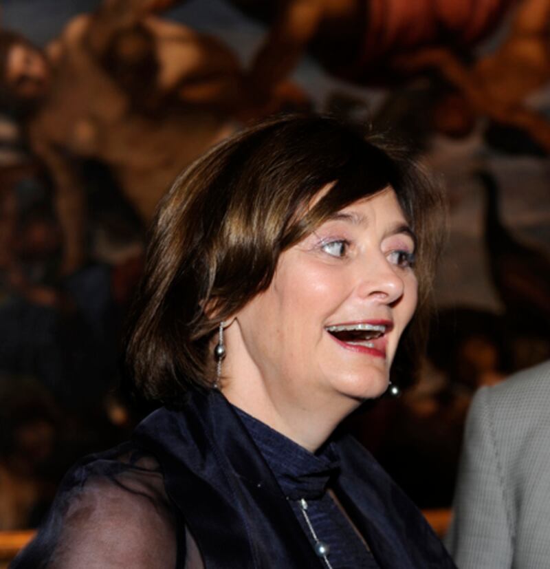 galleries/2011/09/30/burberry-ceo-angela-ahrendts-speaks-at-credit-suisse-and-newsweek-and-daily-beast-event-photos/burberry-dinner-angela-ahrendts-photos-four_oldj41