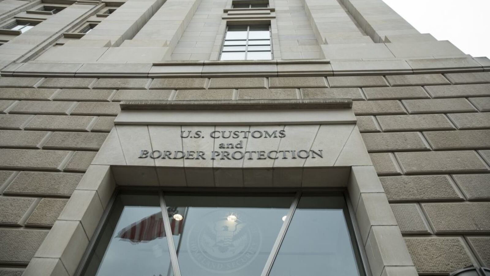 The chief medical officer of Customs and Border Protection Dr. Alexander Eastman allegedly pressured his staff into procuring fentanyl lollipops for him.