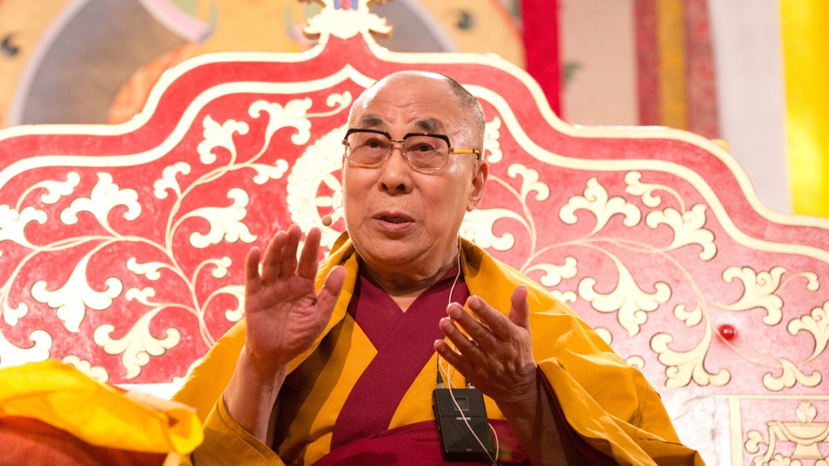 cheats/2014/09/10/china-to-dalai-lama-respect-reincarnation/140910-dalai-lama-cheat_rs57dz