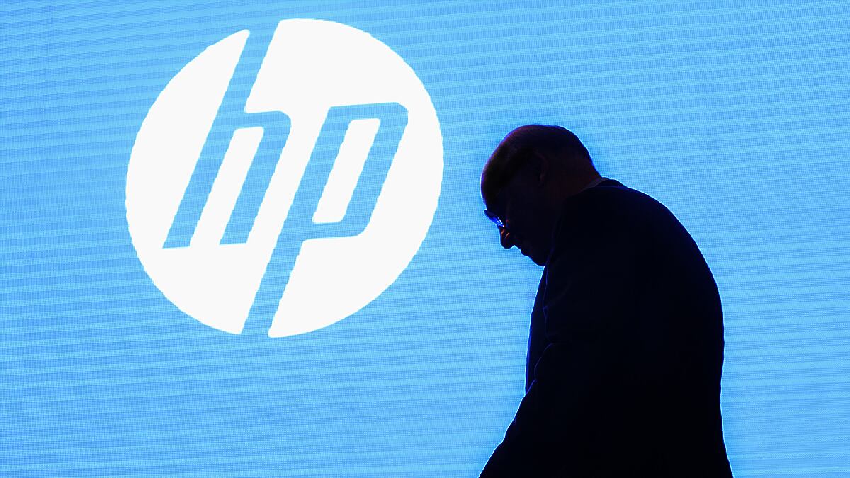 articles/2011/09/22/leo-apotheker-hp-ceo-faces-ouster-after-one-year/hp-Apotheker-ousted-hp-wrap_rpnup2