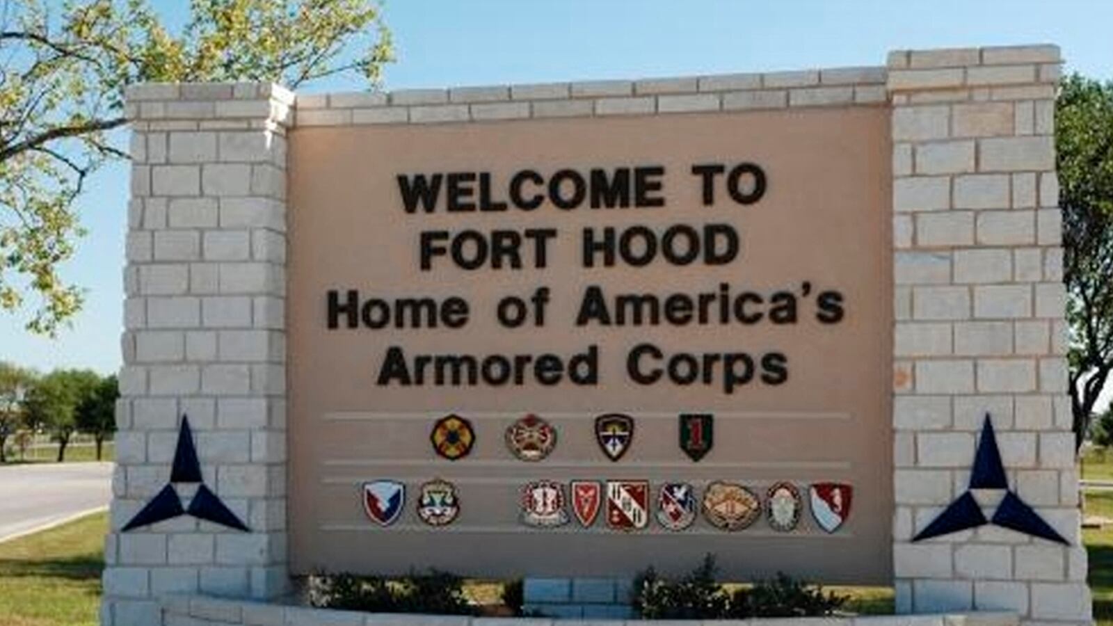 cheats/2014/04/02/fort-hood-incident-on-base/140402-fort-hood-cheat_mjgjrq