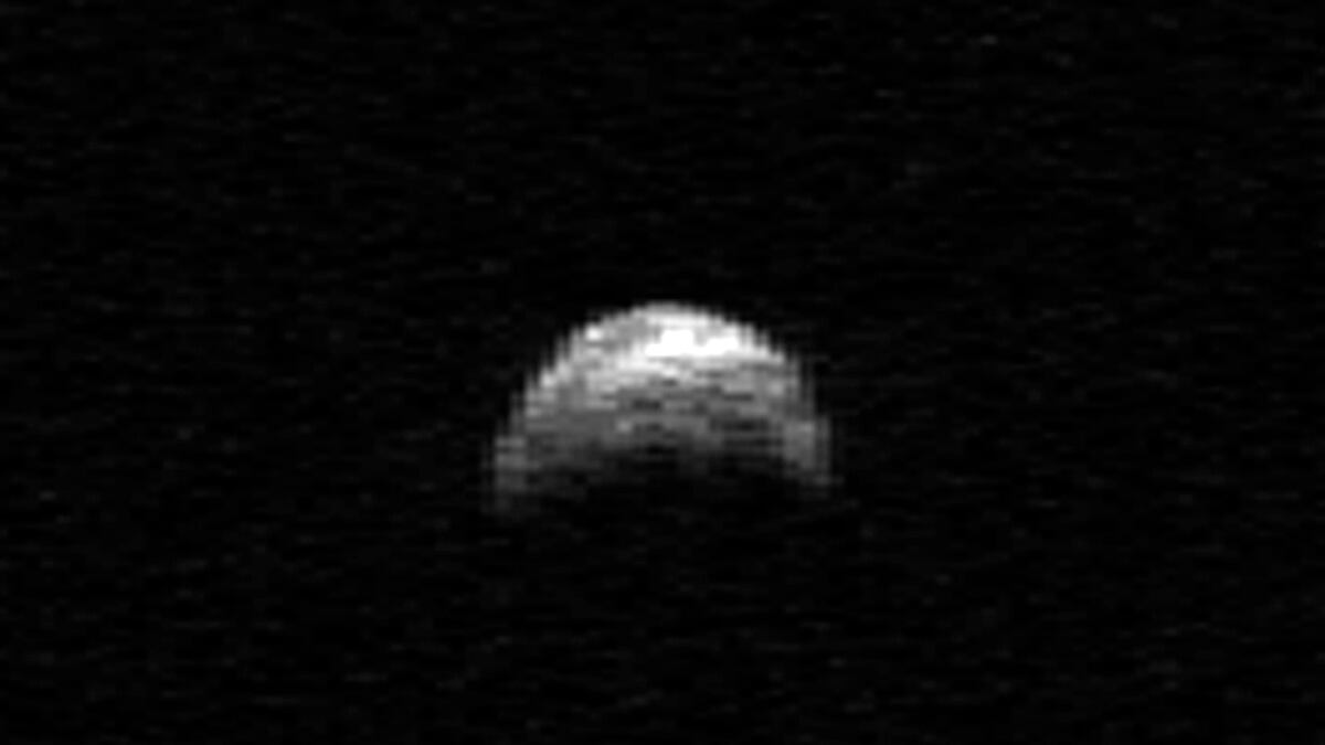 cheats/2011/11/04/huge-asteroid-will-brush-earth/asteroid-cs_bfqbpp
