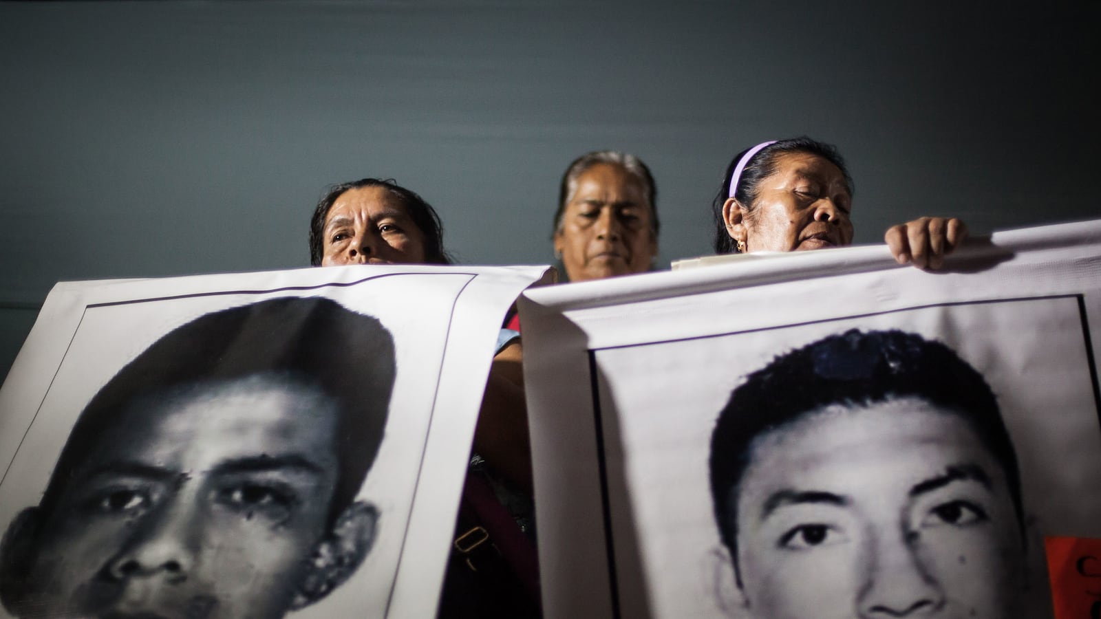 cheats/2014/12/07/mexico-ids-of-1-of-43-missing-students/141110-mexico-protests-01_iipj4c