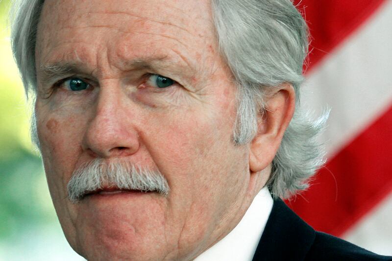 articles/2011/11/23/oregon-governor-s-bold-death-penalty-stand/oregon-governor-death-penalty_gi6pq2