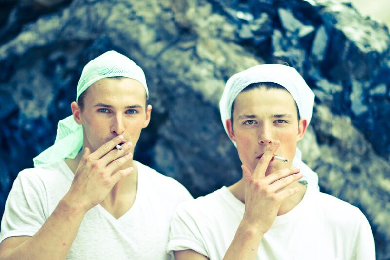 galleries/2011/06/26/john-galliano-to-givenchy-backstage-at-paris-fashion-week/mugler-kevin-tachman-0005_i9lbjm