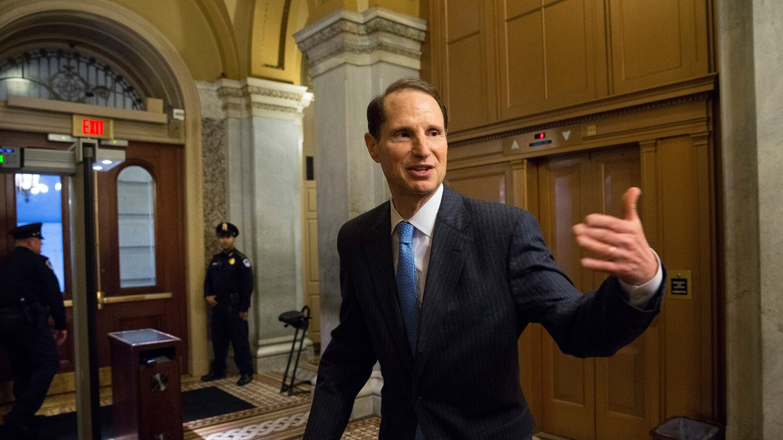 articles/2014/02/18/the-senate-s-new-taxman-won-t-be-controlled-by-his-own-party/140217-killian-wyden_bd4qoe