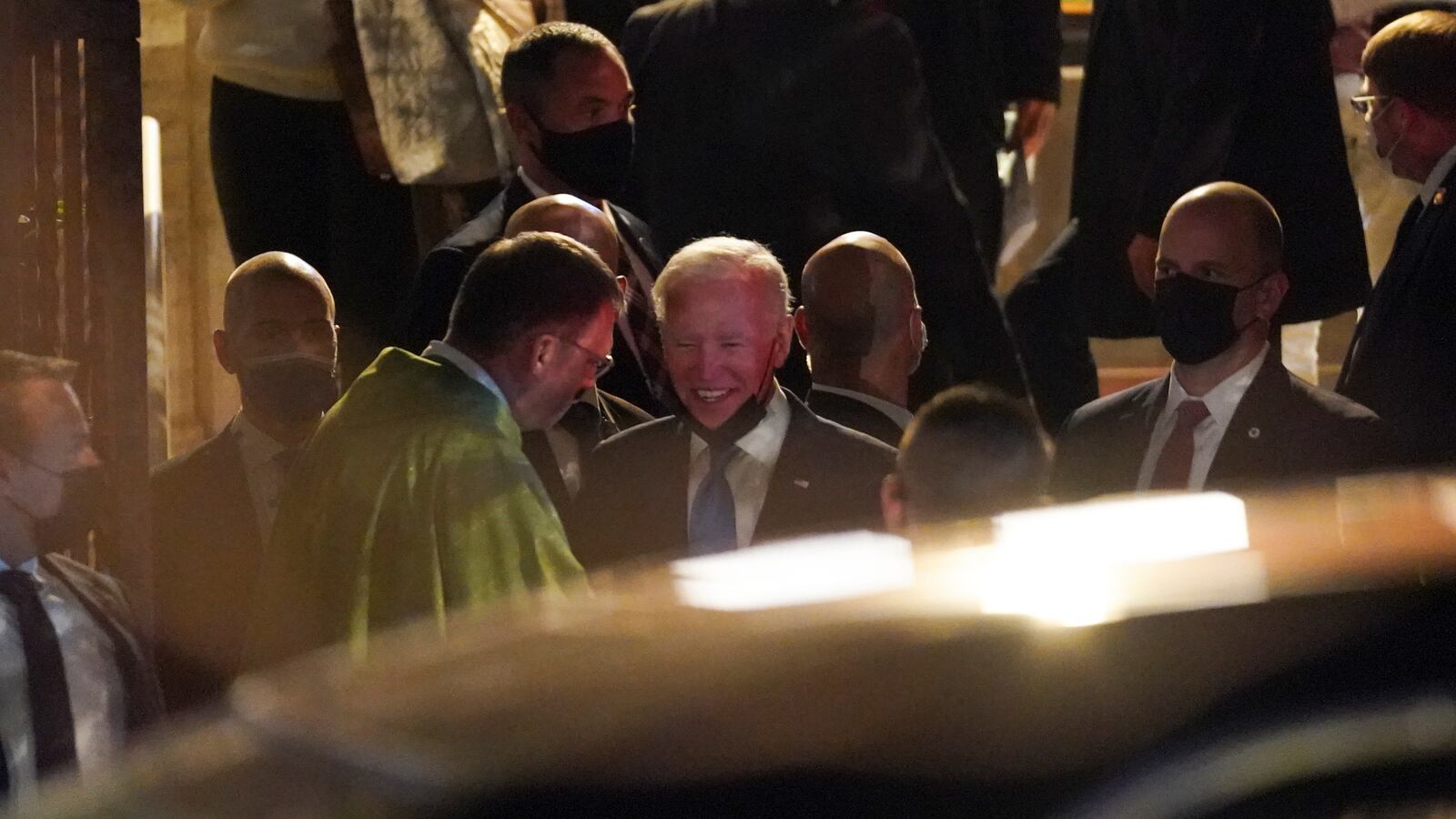 2021-10-30T171904Z_917038804_RC2HKQ9O9V9W_RTRMADP_3_G20-SUMMIT-BIDEN_if34pr