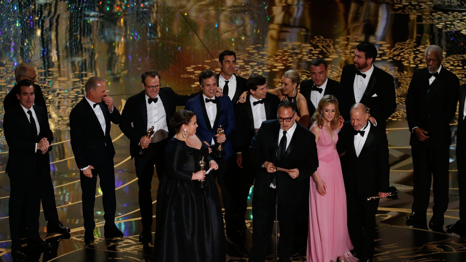 cheats/2016/02/28/spotlight-wins-for-original-screenplay/160229-spotlight-oscar-cheat_wqb7pf