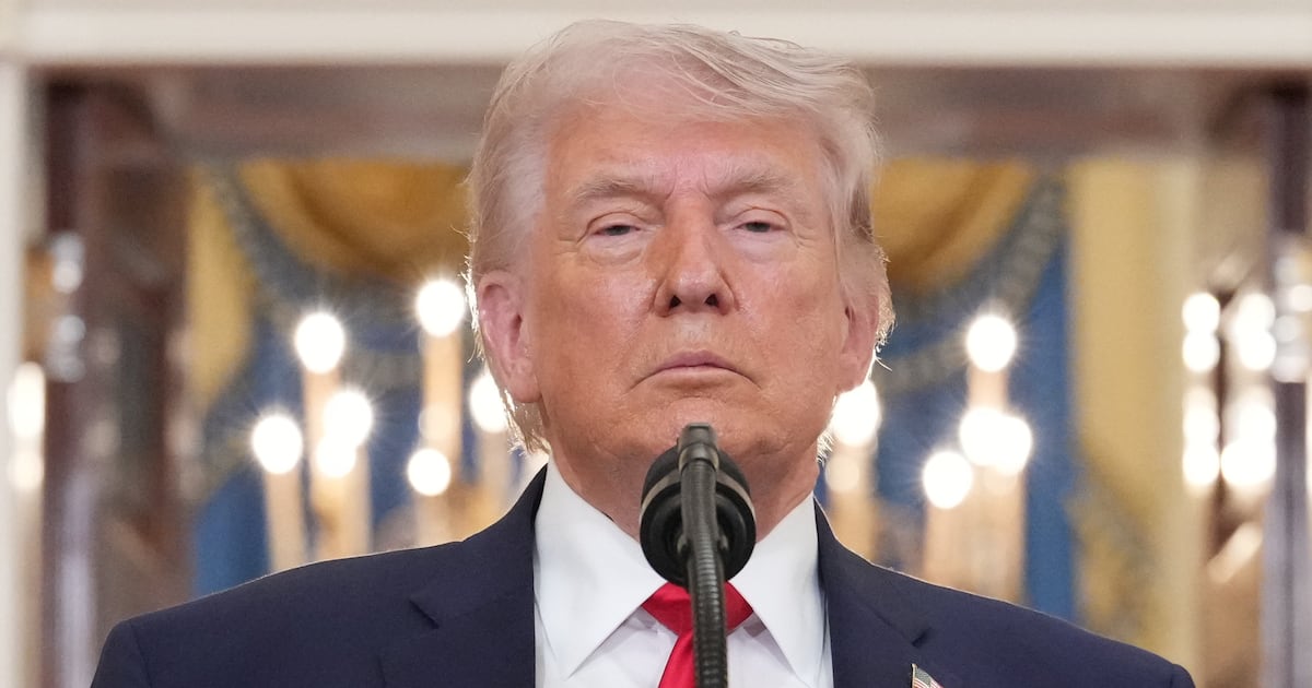 Trump War Chaos Sparks Alarming Jet Fuel Shortage Warning