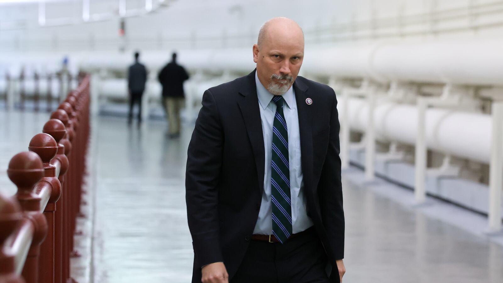 2021-01-13T201127Z_640665591_RC287L973X0K_RTRMADP_3_USA-TRUMP_s0poq6