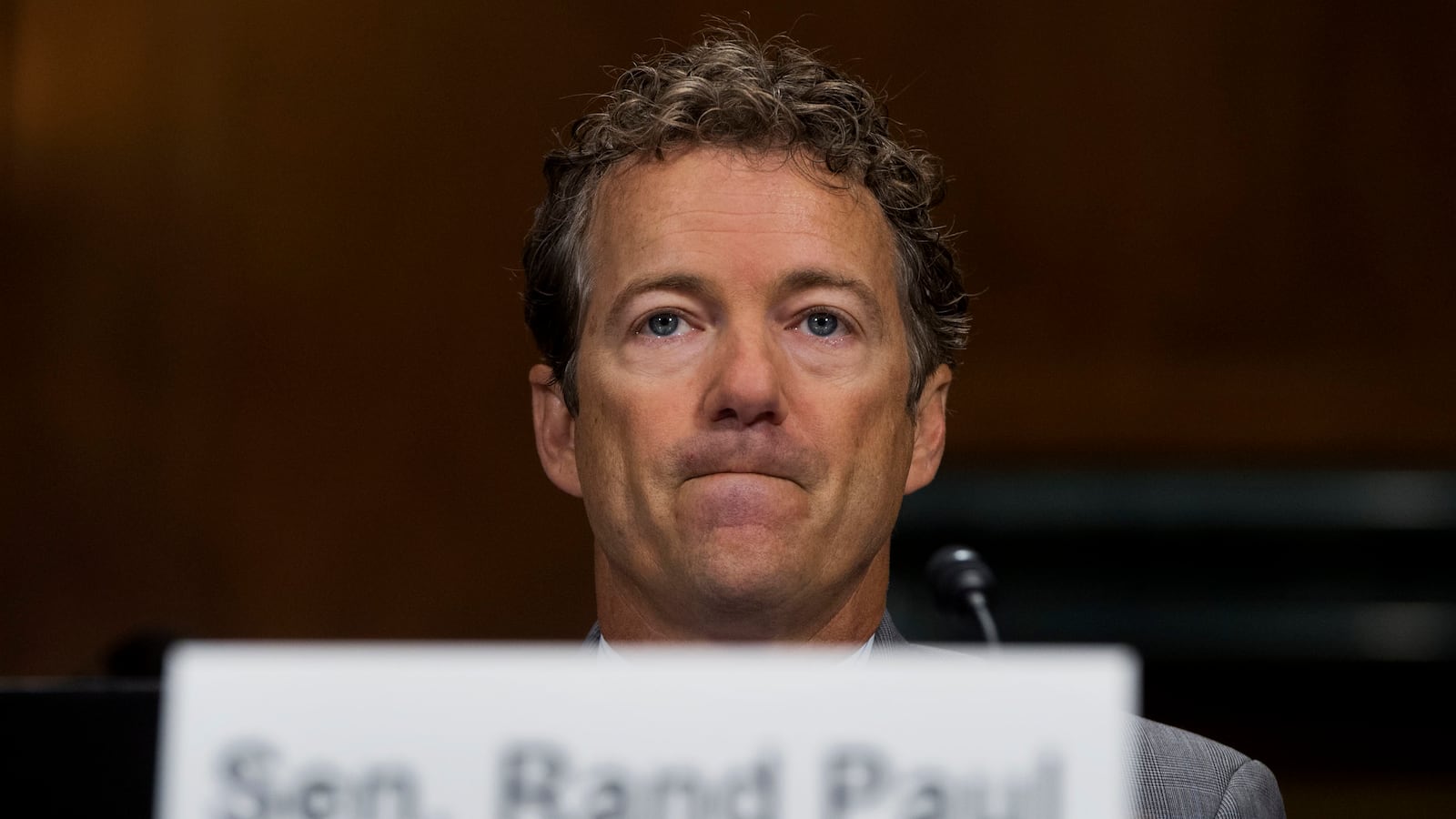 articles/2014/09/17/rand-paul-eats-up-those-long-debunked-mccain-isis-rumors/140916-nuzzi-paul-tease_rw1ix8