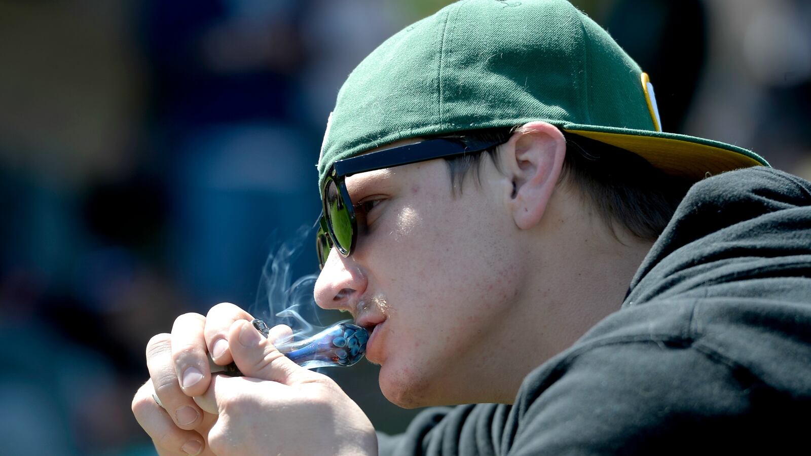 cheats/2015/12/18/study-legal-weed-hasn-t-affected-teens/151218-marijuana-teens-cheat_k1o50u