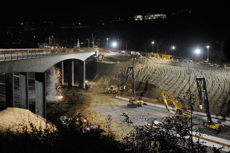 articles/2012/09/28/los-angeles-area-girds-for-carmageddon-ii-freeway-closure/carmageddon-take-two-pelisek_vembeo