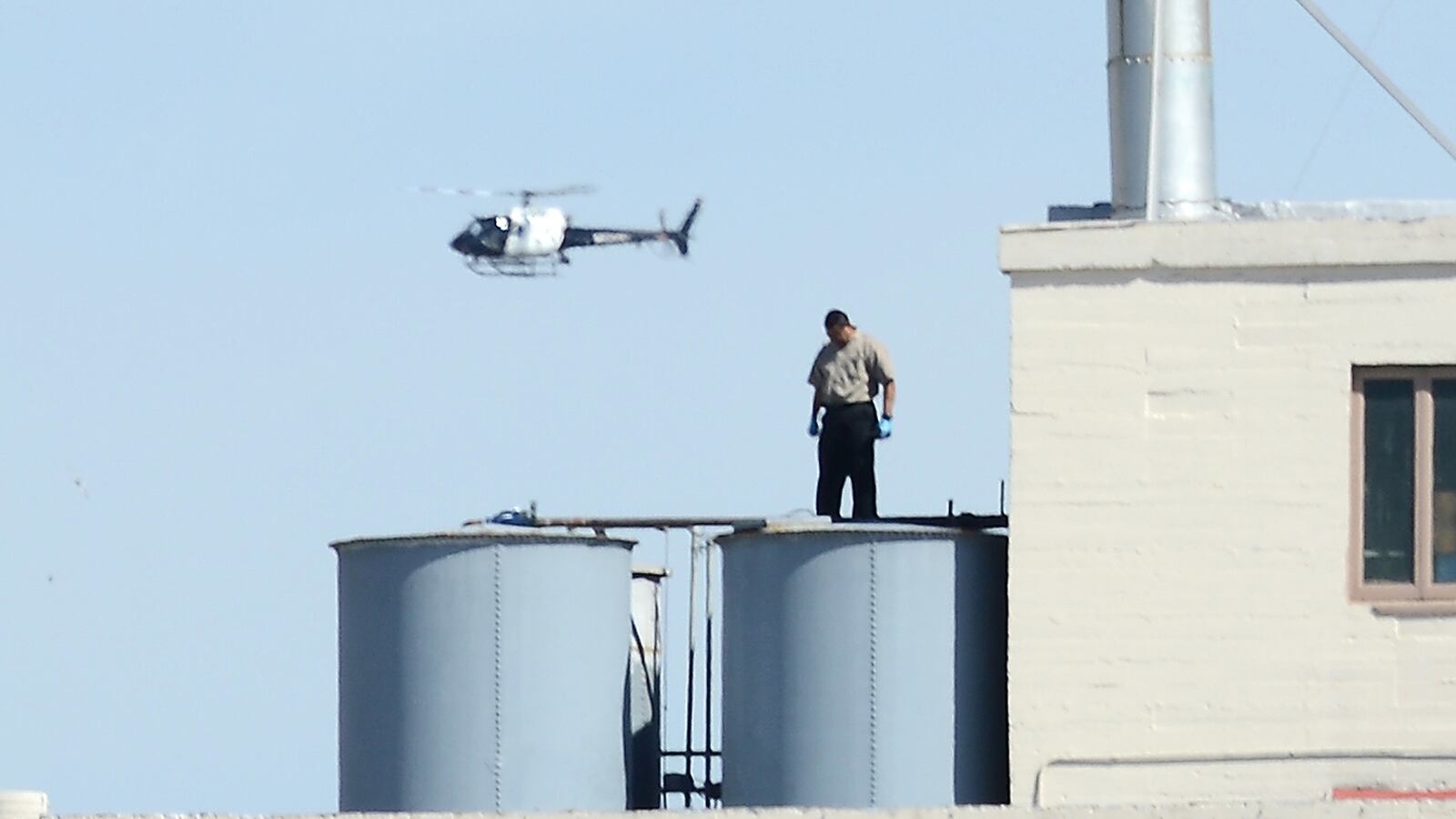 articles/2013/02/22/l-a-hotel-scare-how-sick-will-you-get-from-a-corpse-in-water-supply/130221-Sepkowitz-Corpse-Water-tease_ejzeue