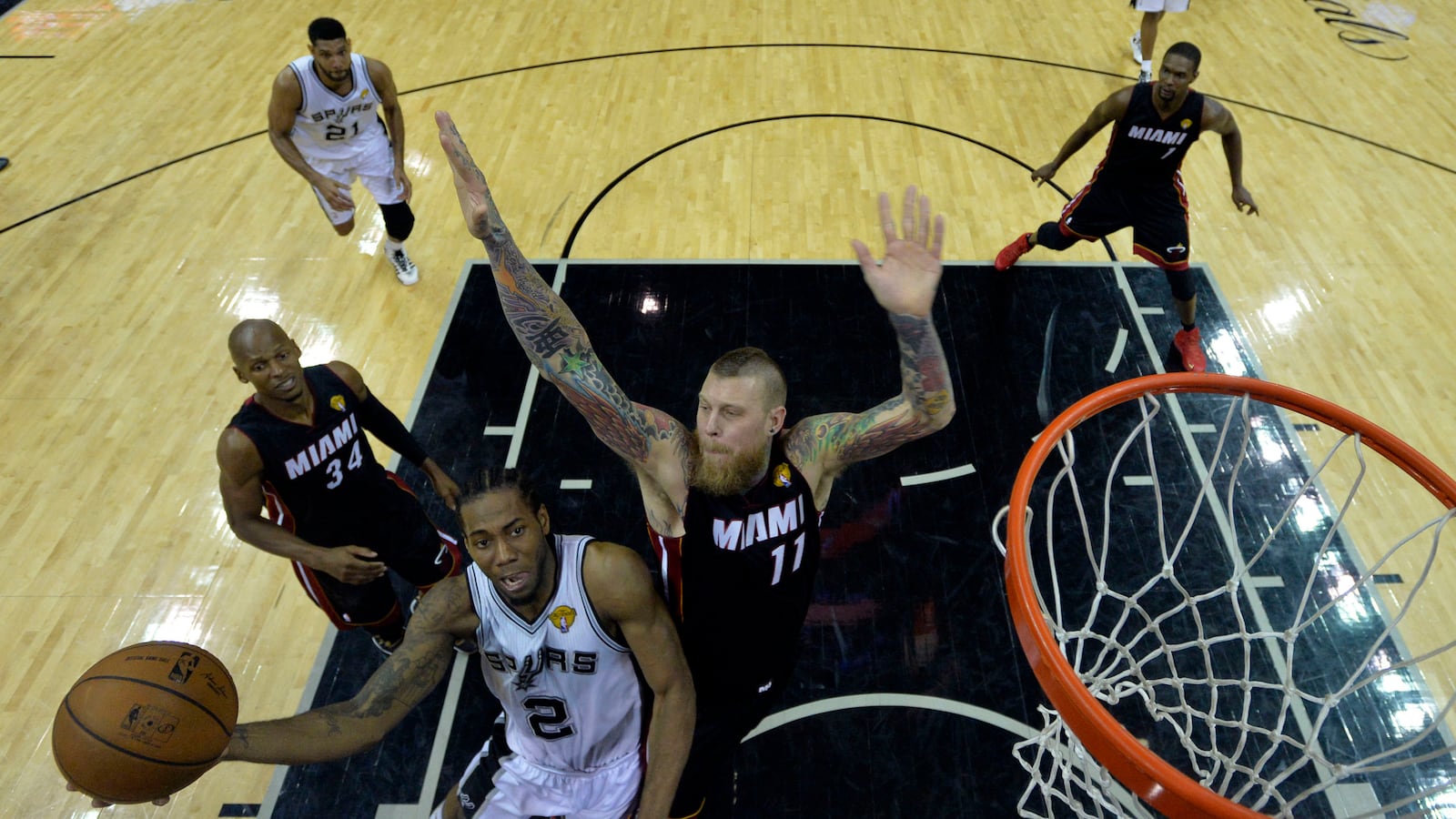 cheats/2014/06/16/spurs-crush-lebron-and-co-for-nba-title/140616-san-antonio-spurs-cheat_gkpp41