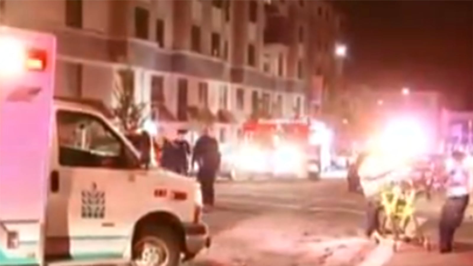 cheats/2015/06/16/berkeley-balcony-collapse-kills-5/150616-balcony-cheat_chc2ub