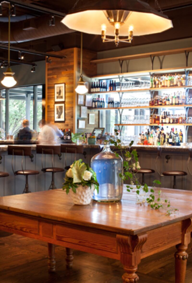 galleries/2010/11/18/america-s-hottest-new-restaurants/best-restaurants---empire-state-south_fpi73f