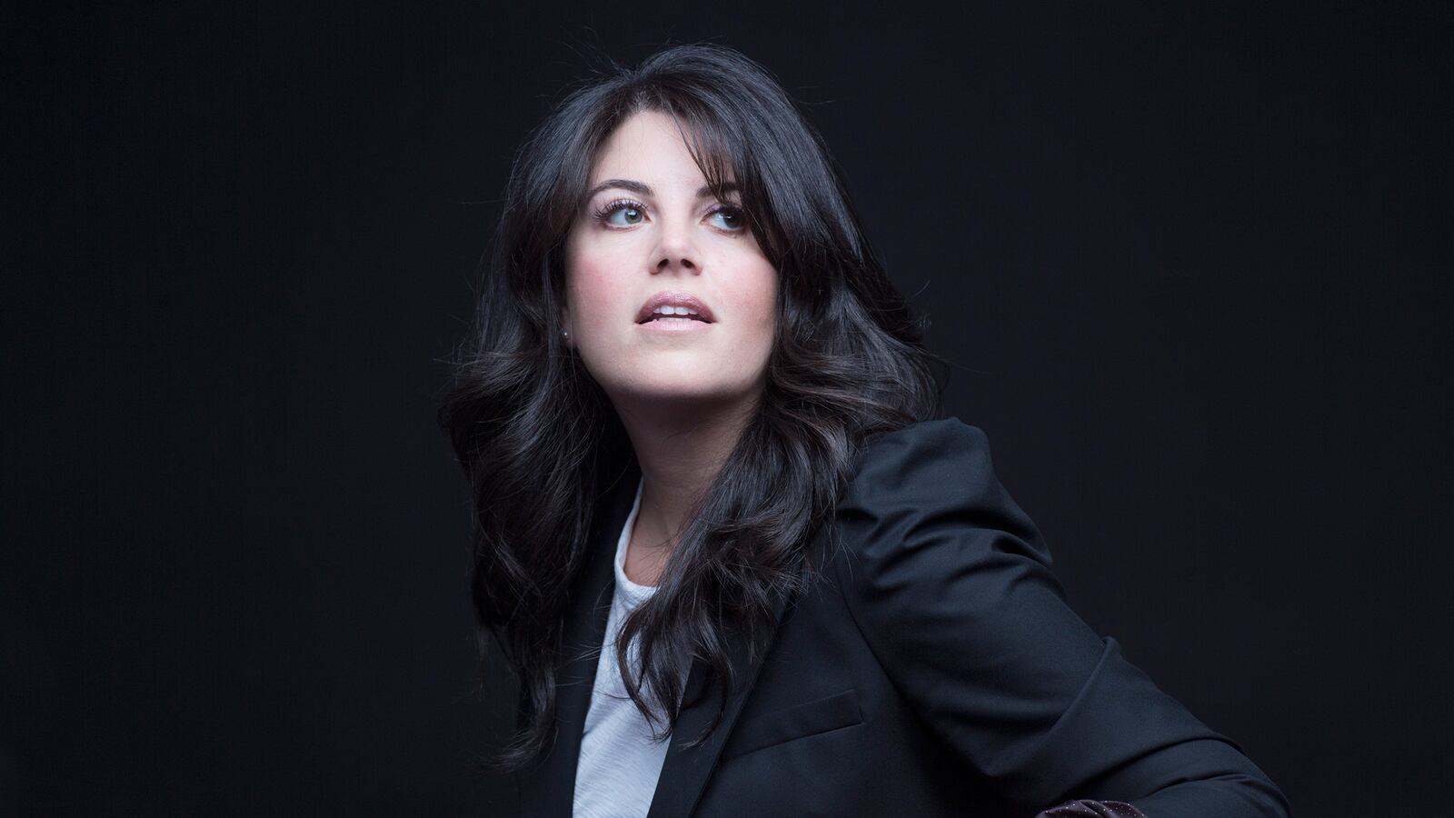 articles/2015/04/02/the-reinvention-of-monica-lewinsky/150401-grove-lewinsky-tease_tuerqf