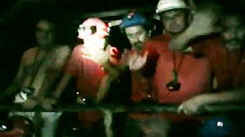 cheats/2010/09/02/chile-hides-bad-news-from-miners/chile-miners_orehcq