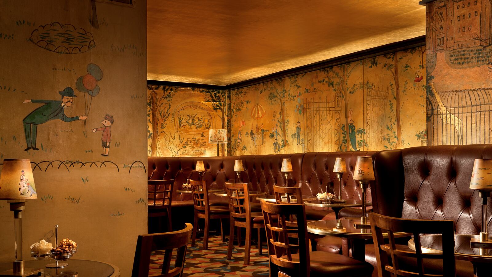 articles/2014/02/12/where-to-fall-in-love-or-just-get-drunk-on-valentine-s-day/140212-romantic-hotel-bars-cnt-tease_aoibrr