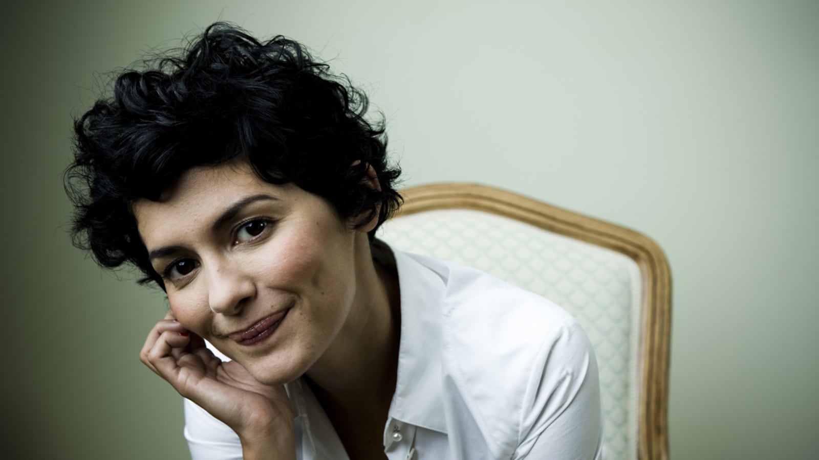 articles/2012/03/18/audrey-tautou-on-am-lie-her-new-film-delicacy-more/audrey-tautou-stern_nccu3t