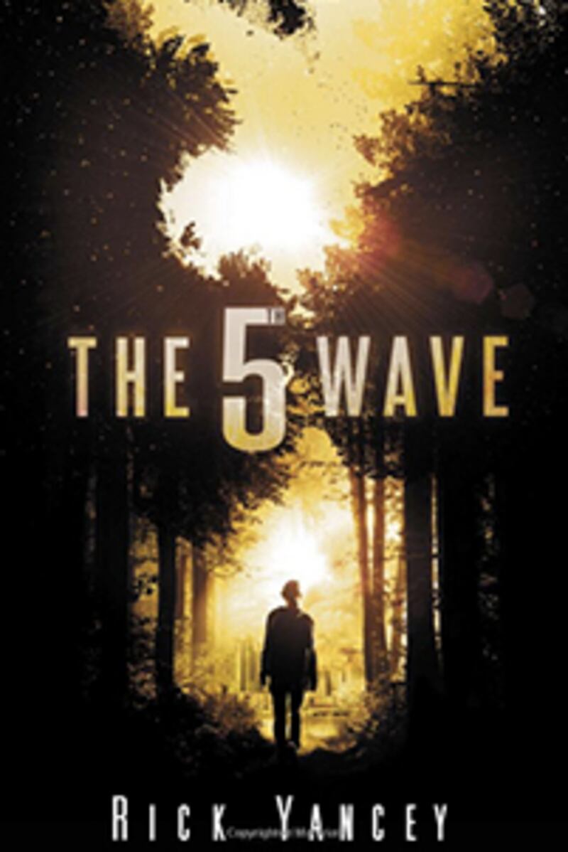 articles/2013/09/03/roald-dahl-s-grandson-luke-kelly-s-favorite-ya-novels/130902-book-bag-5thwave-yancey-cover_g0fra9