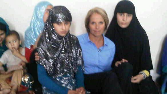 galleries/2010/08/20/katie-couric-in-afghanistan/katie-couric-afghanistan-8_os6p7b
