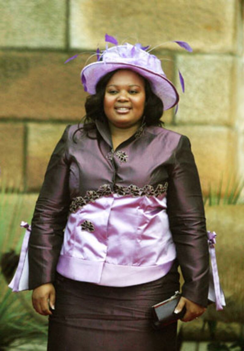 galleries/2009/09/23/first-lady-face-off/first-ladies---nompumelelo-ntuli_ndvssm