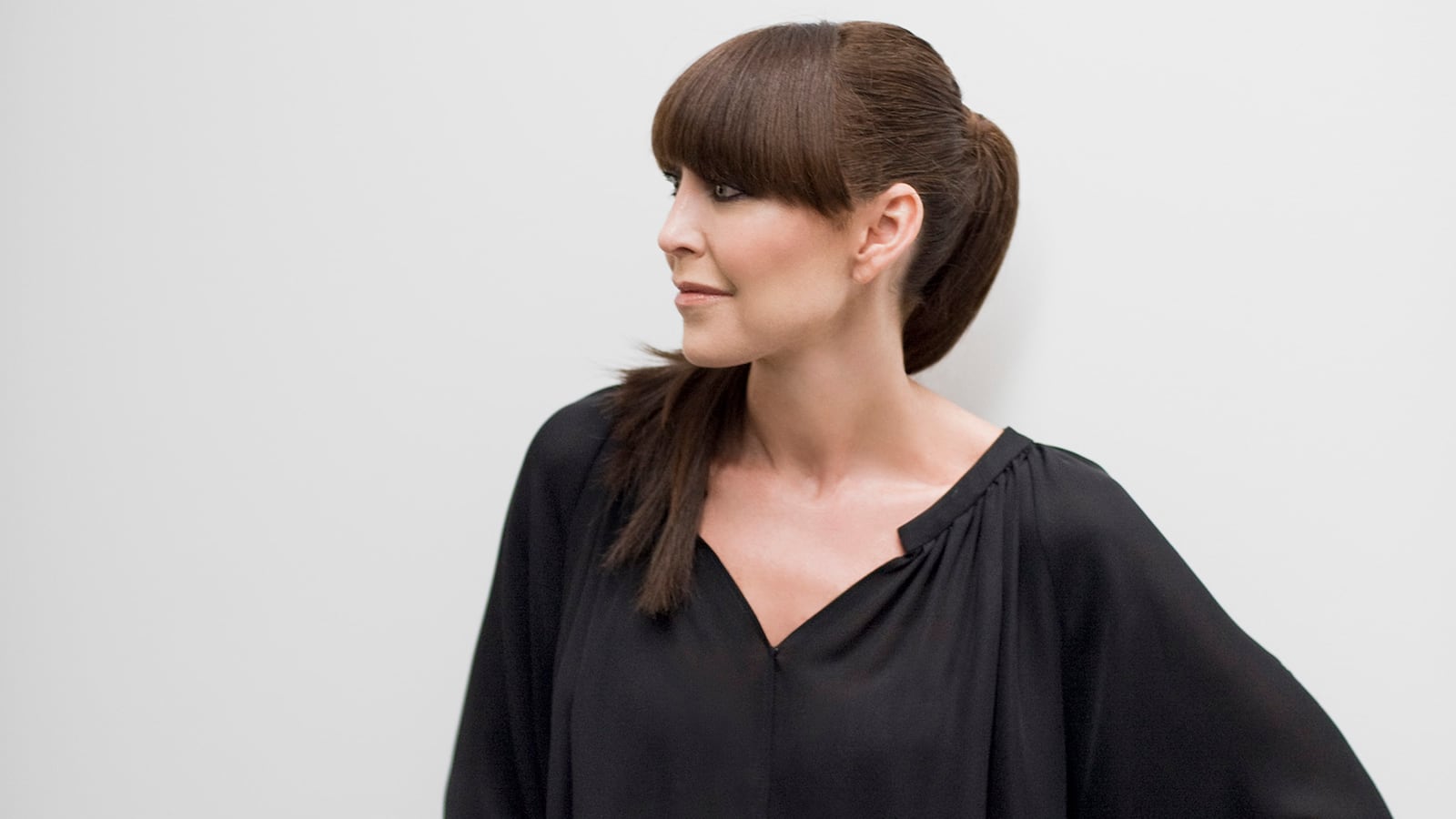 articles/2013/09/09/tamara-mellon-fashion-s-unlikely-rebel/130902-Sherman-Tamara-Mellon-tease_blqk4v